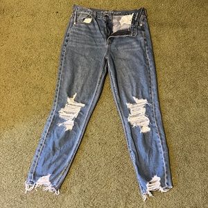 American eagle ripped jeans